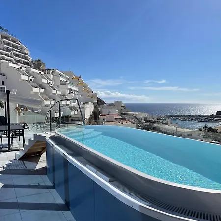 The One Luxury Apartment