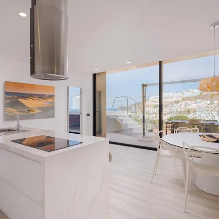 The One Luxury דירה