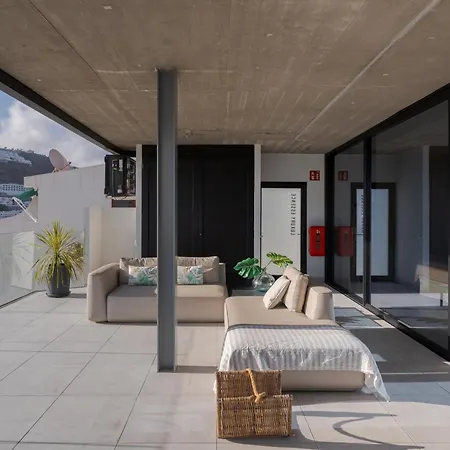 The One Luxury Apartment
